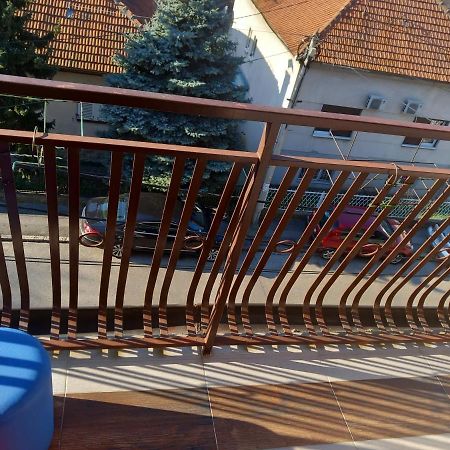 Cosy Rooftop Studio With Balcony 베오그라드 외부 사진