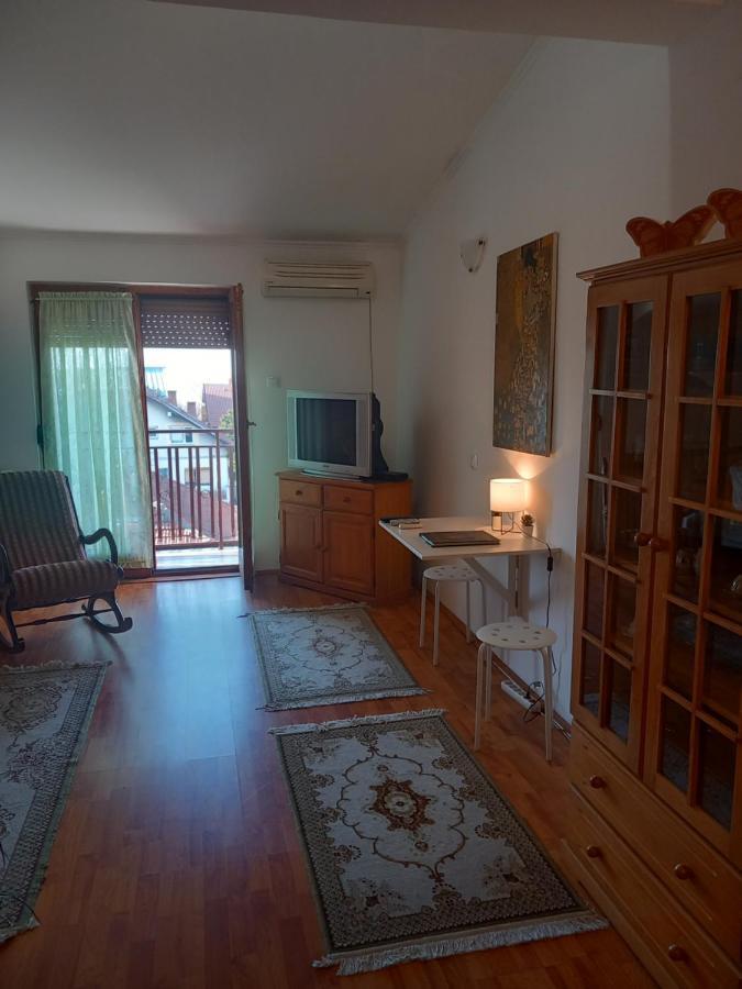 Cosy Rooftop Studio With Balcony 베오그라드 외부 사진